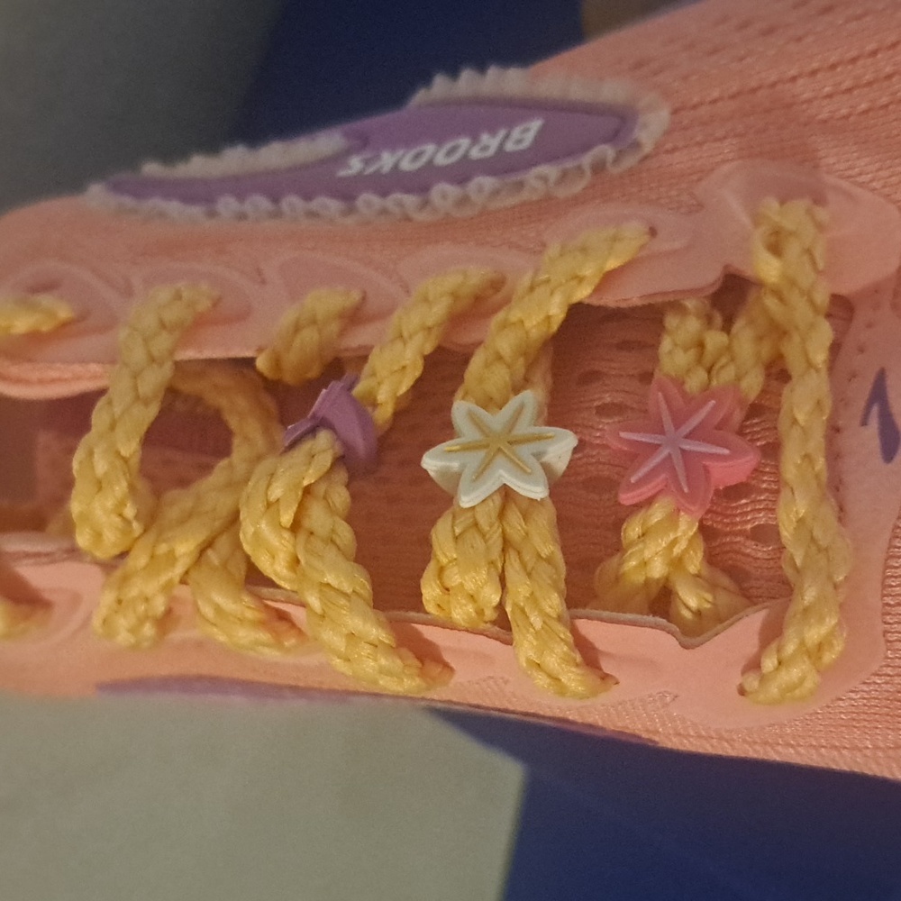 NEW,Brooks,Ghost 17,runDisney,Rapunzel,Tangled shoe,sizes (9.5) Medium (B) - Picture 15 of 16